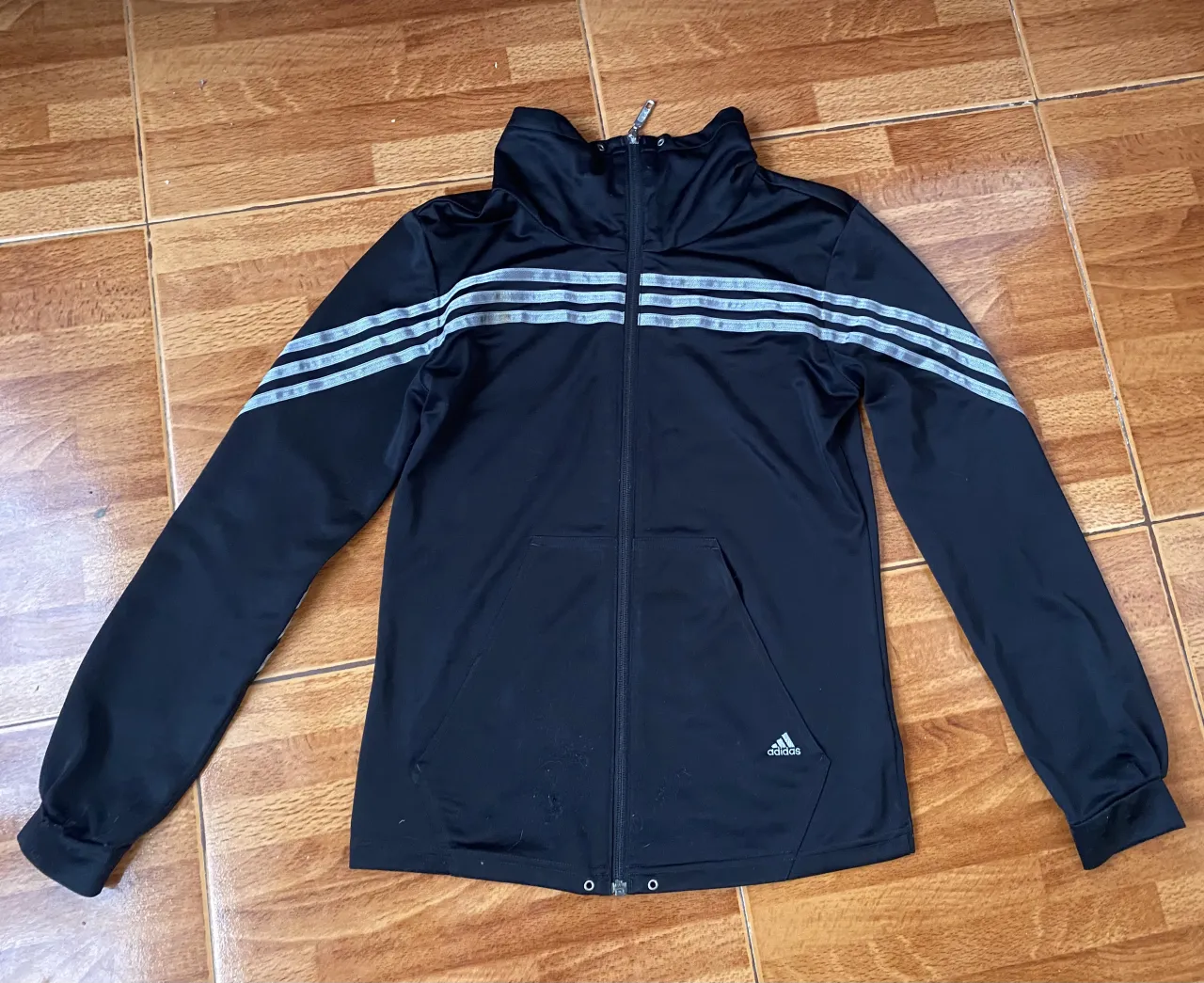 Buzo adidas - imagen 1