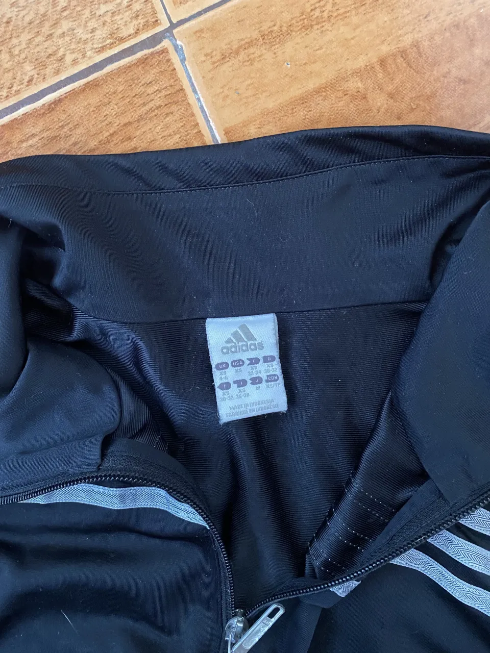 Buzo adidas - imagen 3
