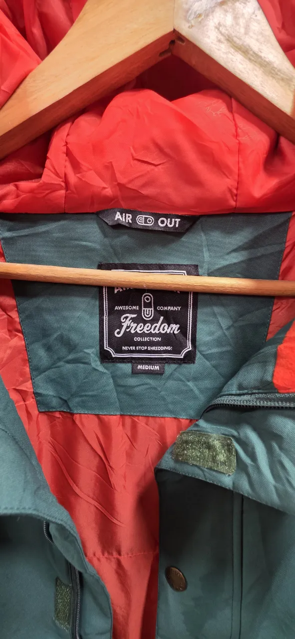 Impermeable Freedom - imagen 3