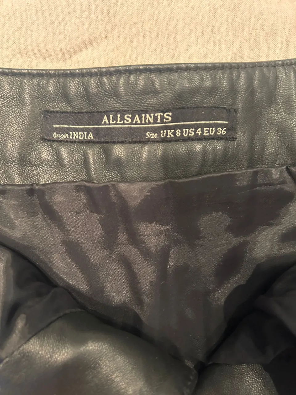Pollera AllSaints - Vista 3