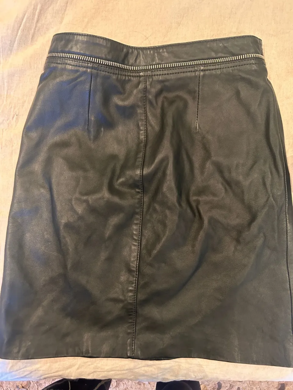Pollera AllSaints - Vista 2