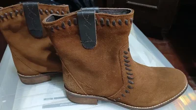 Levi's