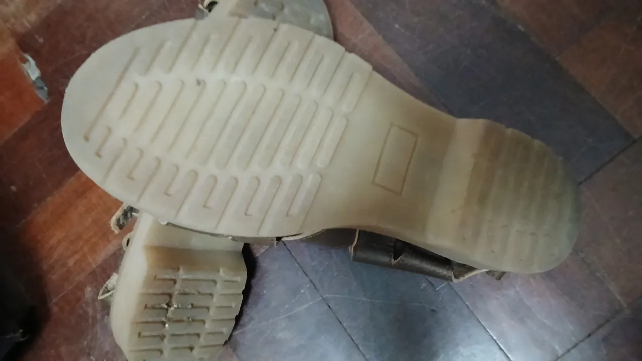 Sandalias Marca italiana - imagen 4