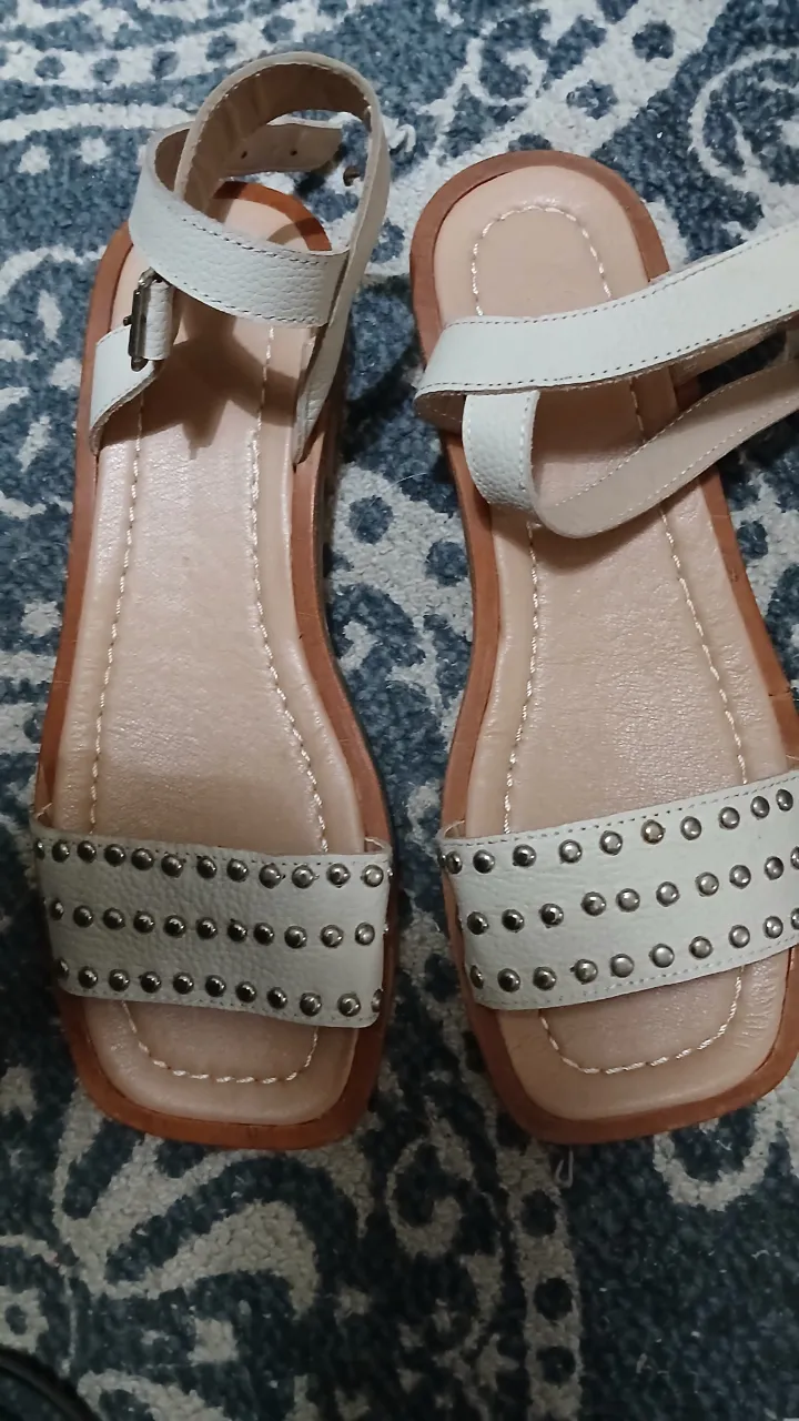 Sandalias (sin marca)