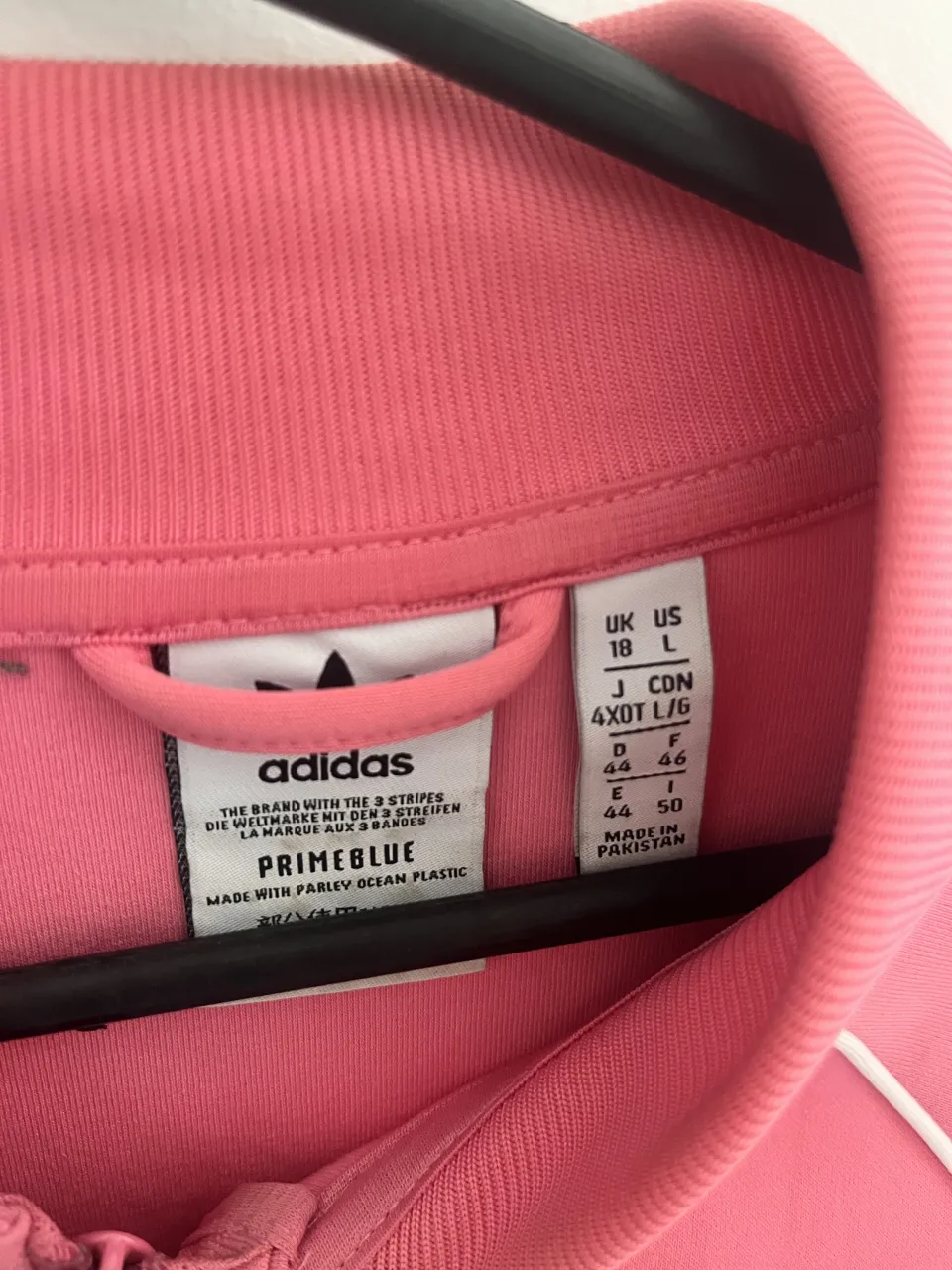 Buzo adidas miniatura 2