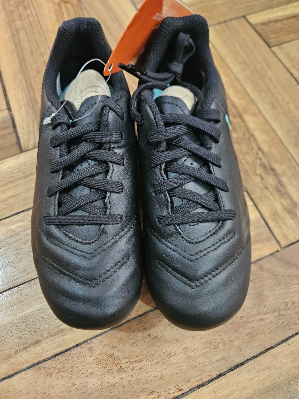 Botín de fútbol Nike - imagen 2