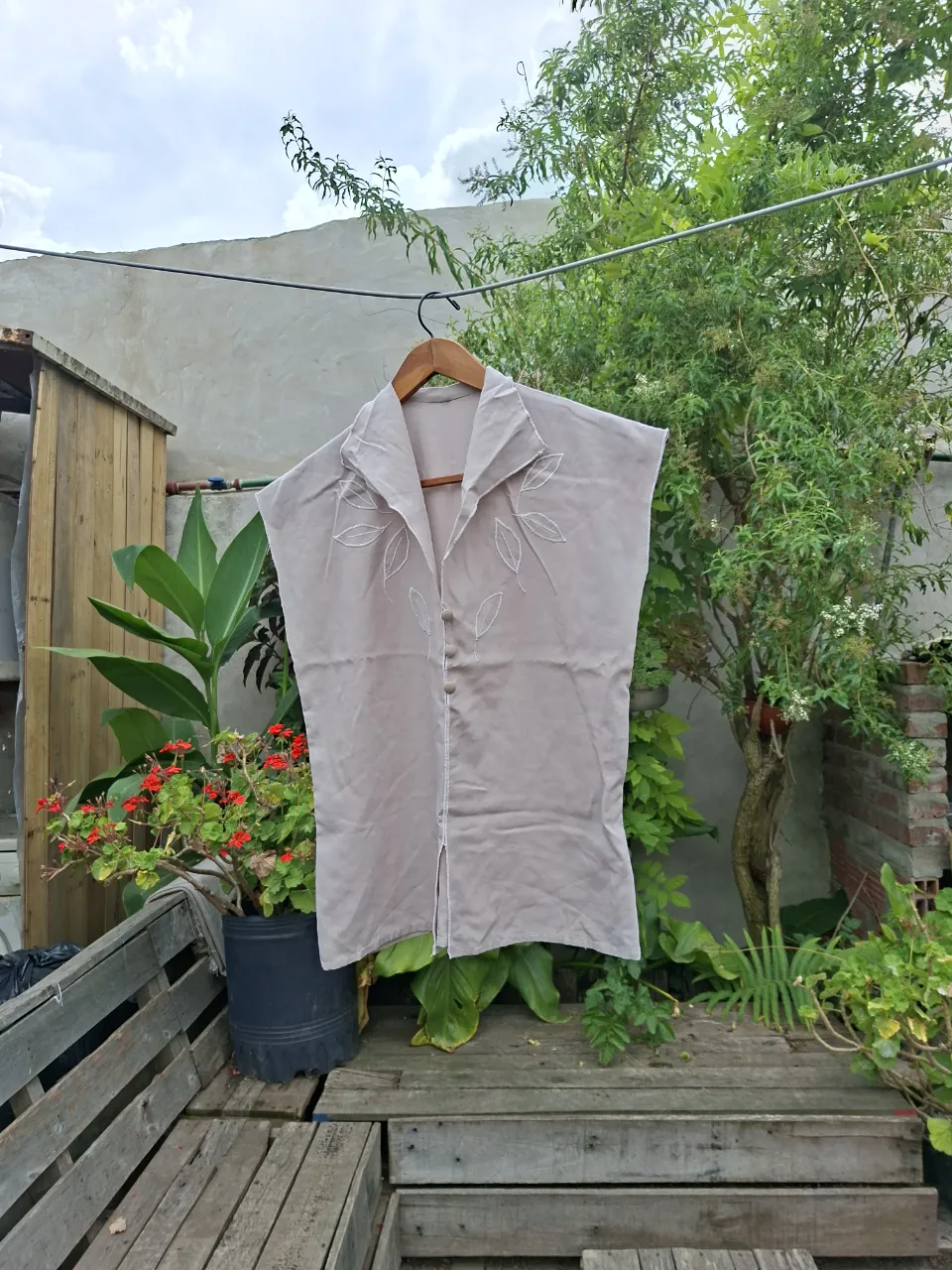 Remera A ≠ - imagen 1