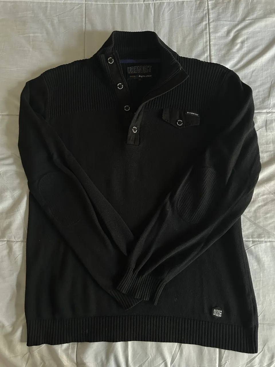Polera Urbndist - imagen 1