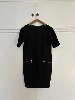 Zara Basic
