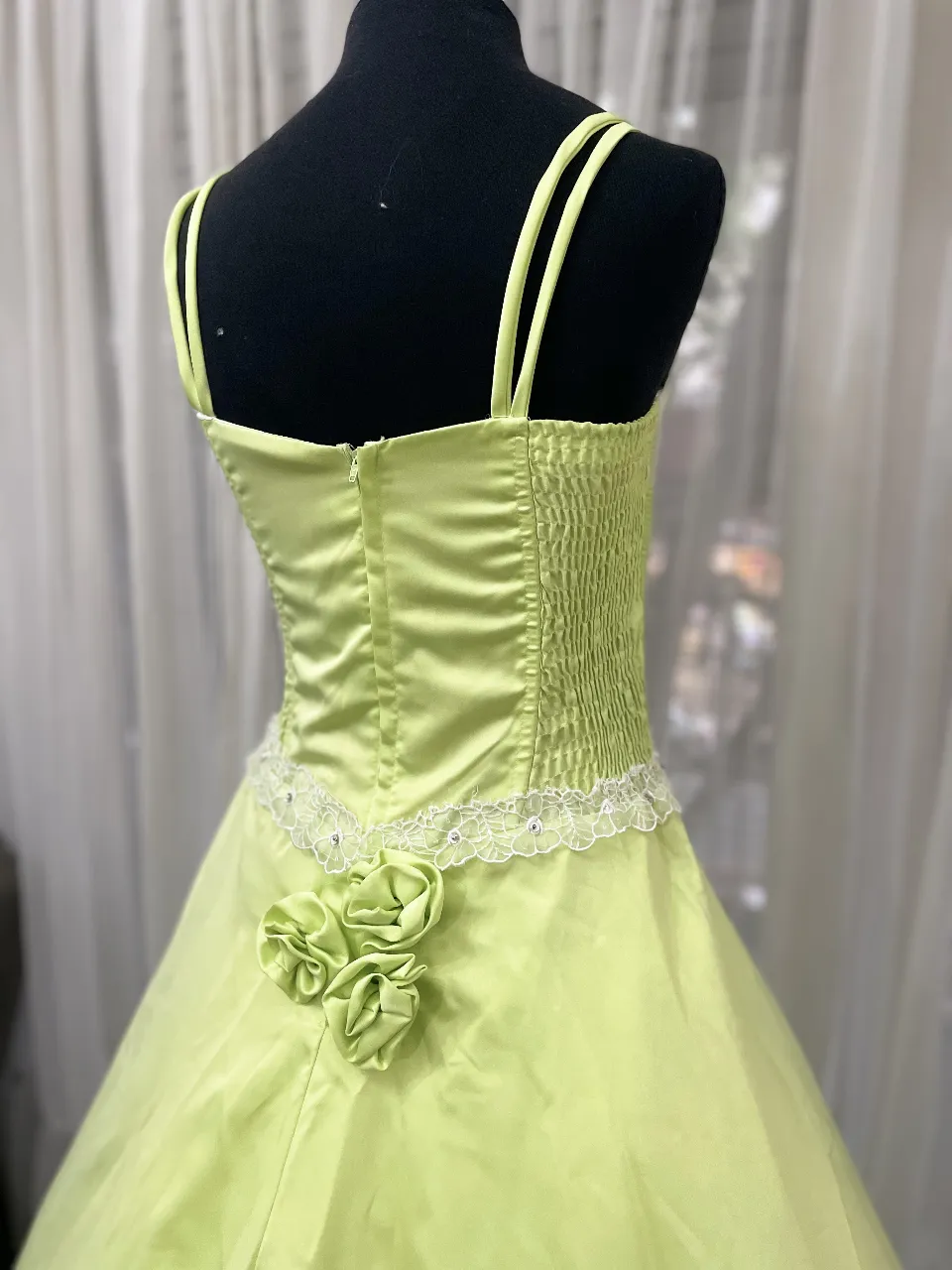 Vestido Vestido de 15 o fiestas formales - imagen 4