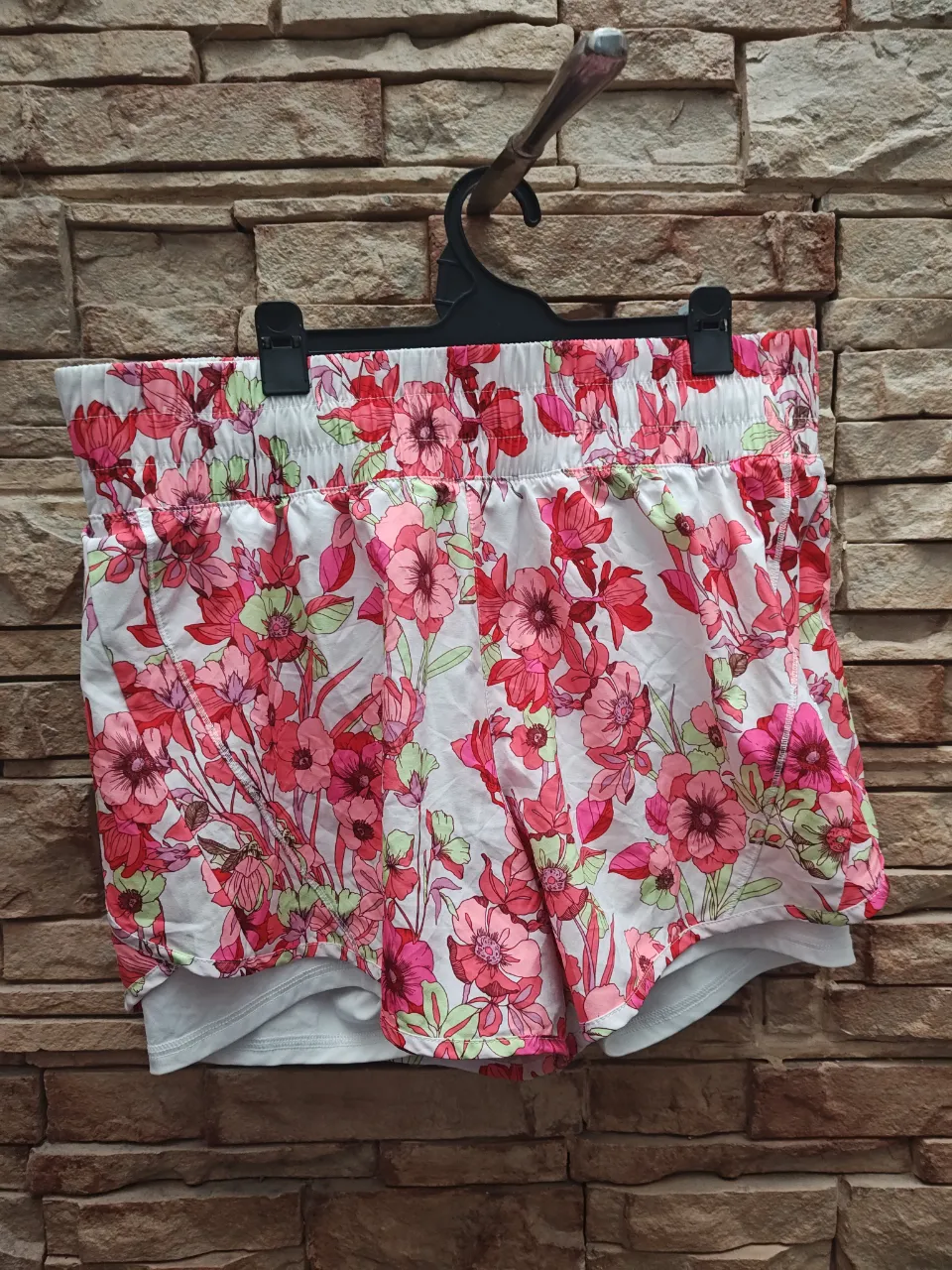 Short Avia - imagen 1