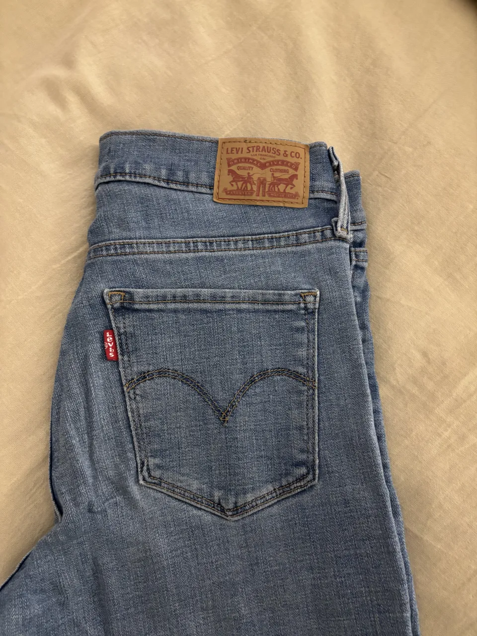 Jean Levi's - imagen 3