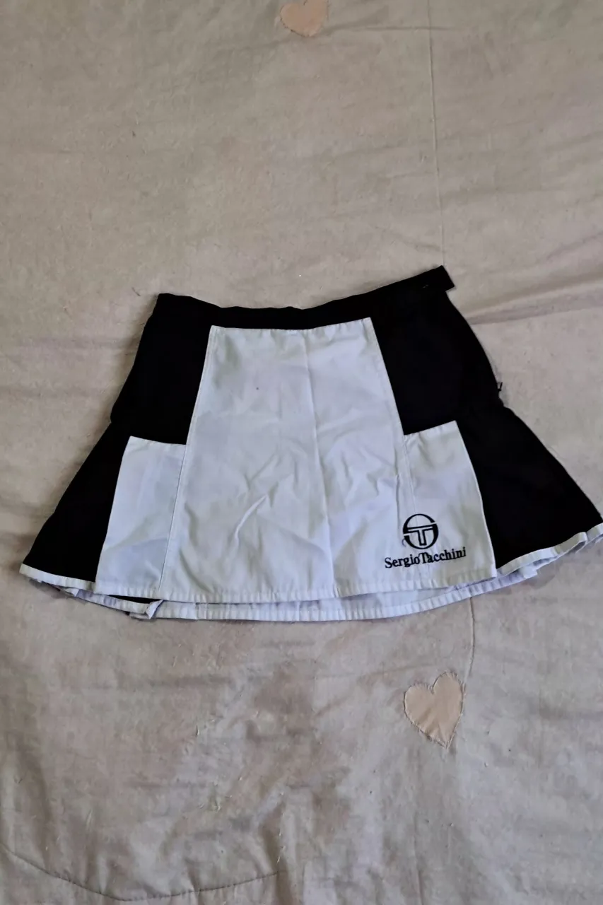 Pollera Sergio Tacchini - imagen 4