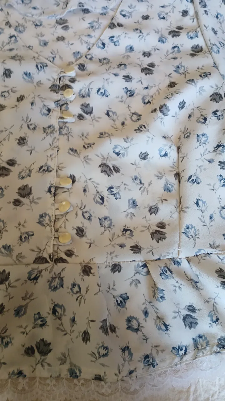 Blusa Up cycling vintage - imagen 3