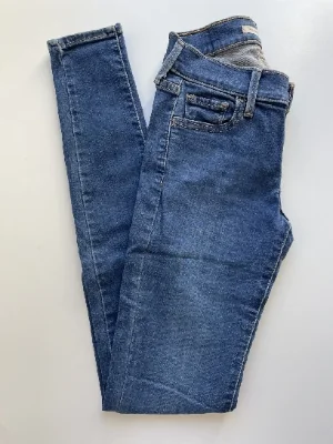 Levi's