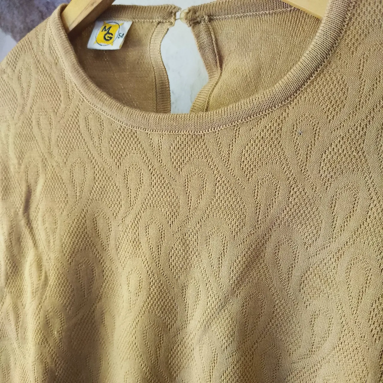 Sweater A ≠ - Vista 2