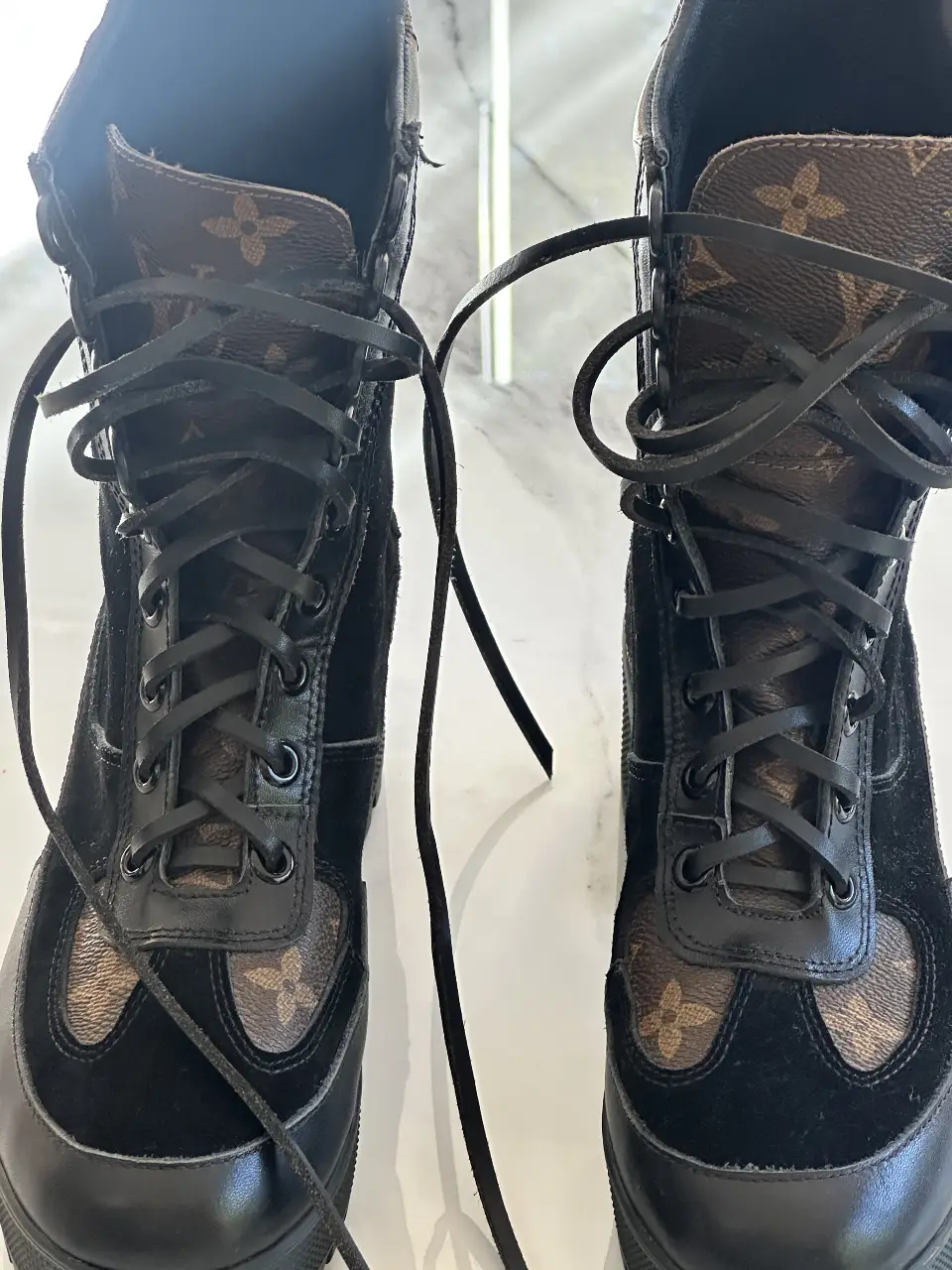 Botines Louis Vuitton - imagen 1
