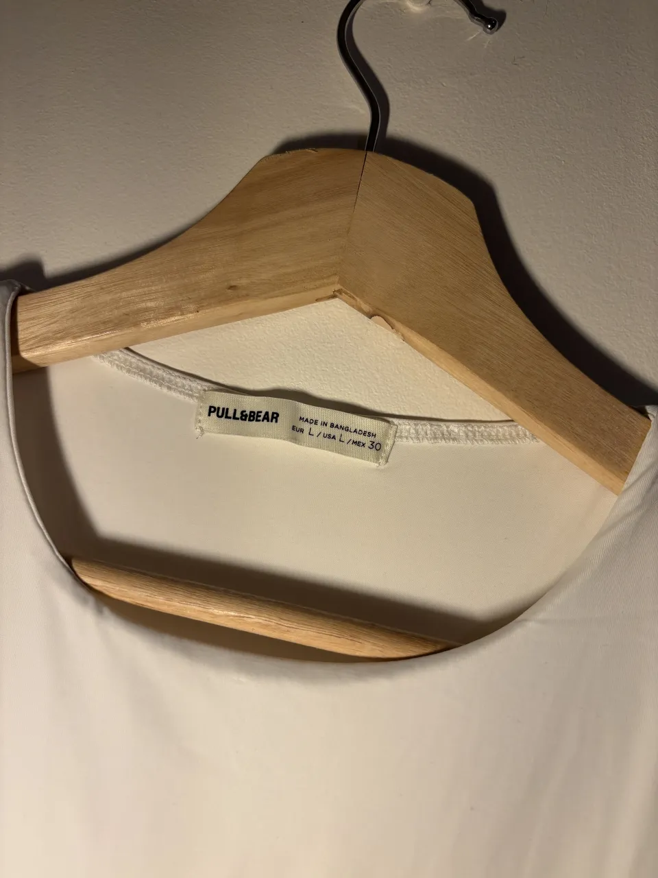 Body Pull & Bear - Vista 3