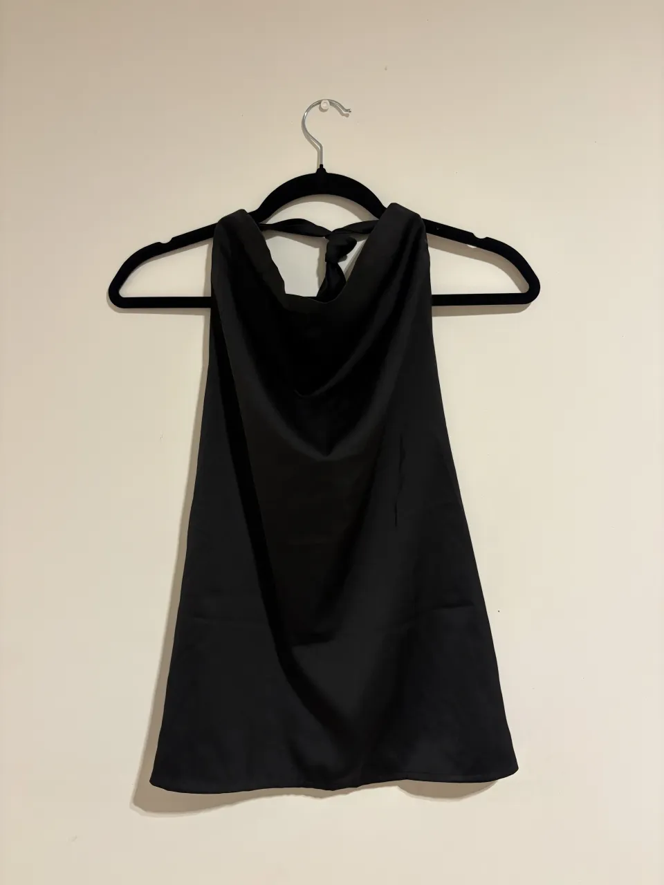 top cuello halter con espalda descubierta 