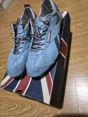 Reebok · Talle AR 38