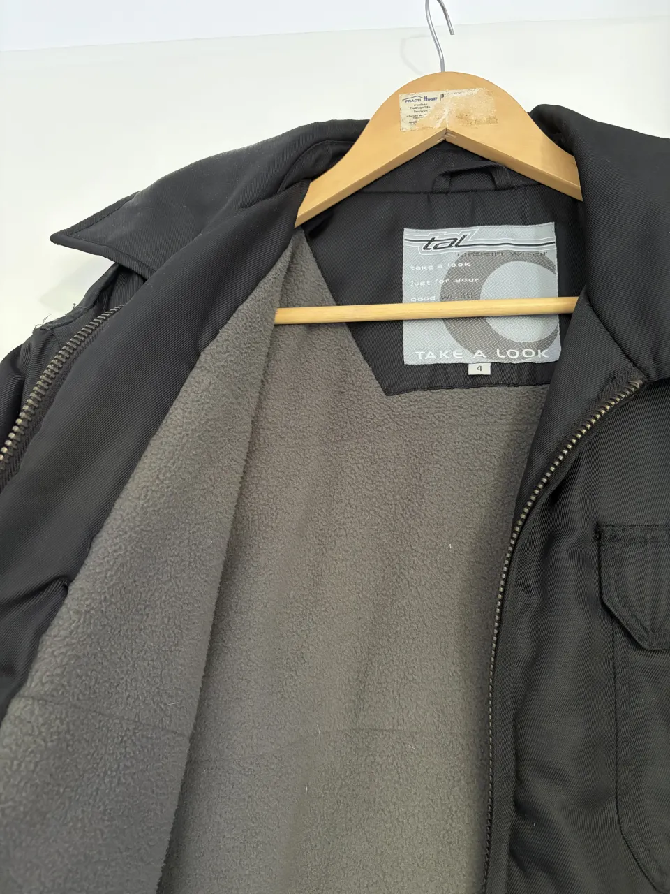 Campera A ≠ - imagen 4