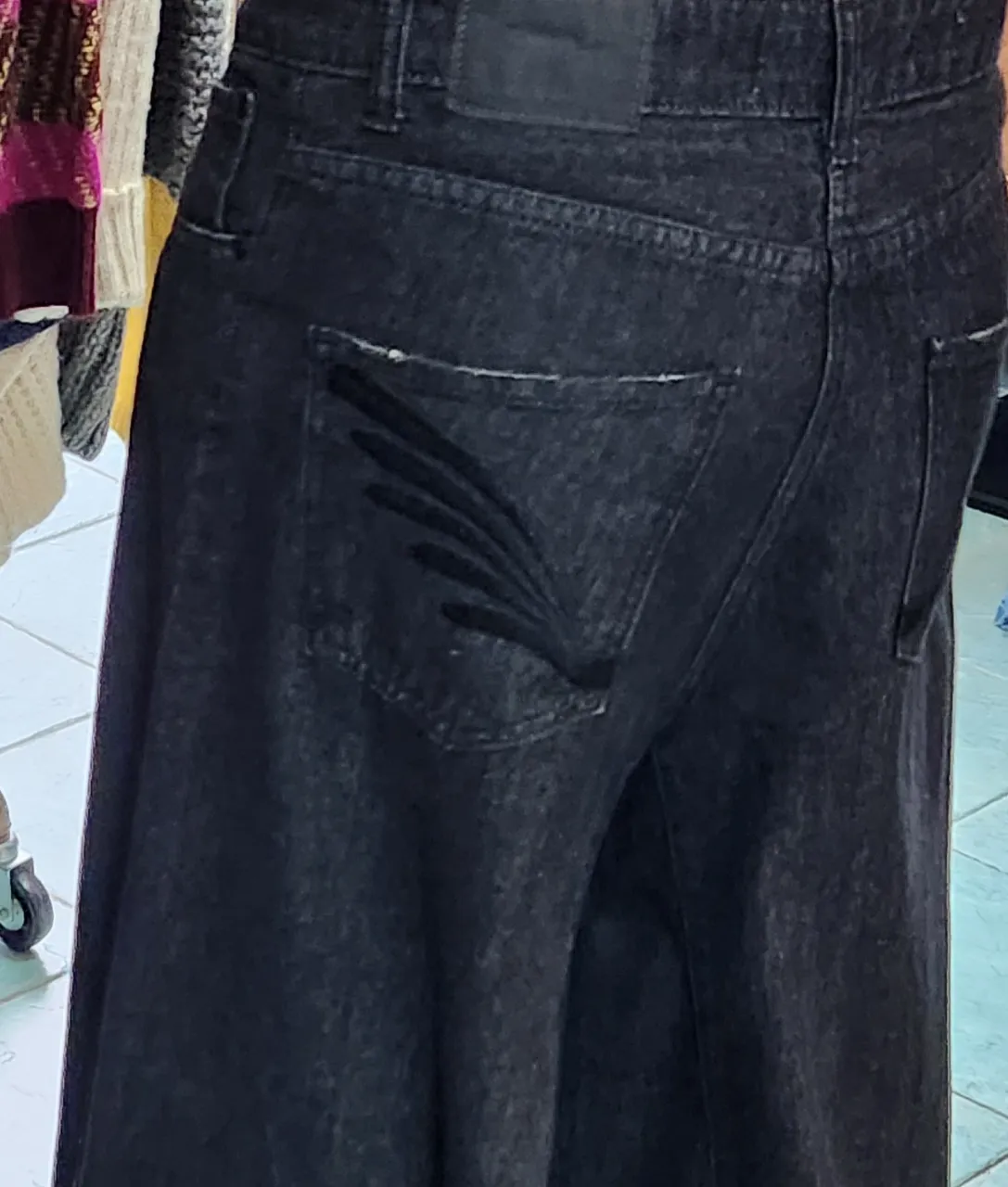 Pantalón Akiabara - imagen 5