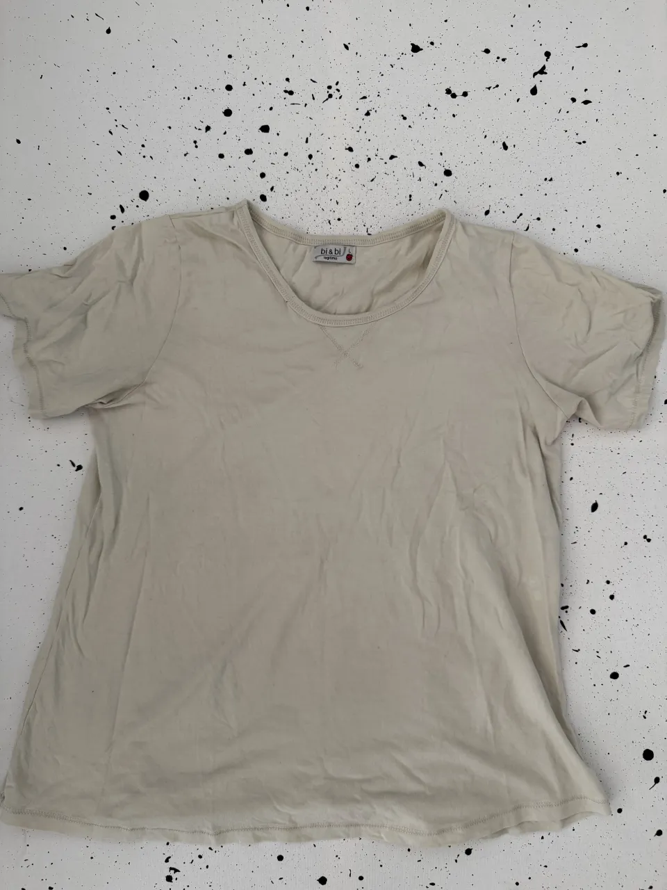 Remera A ≠ - imagen 2