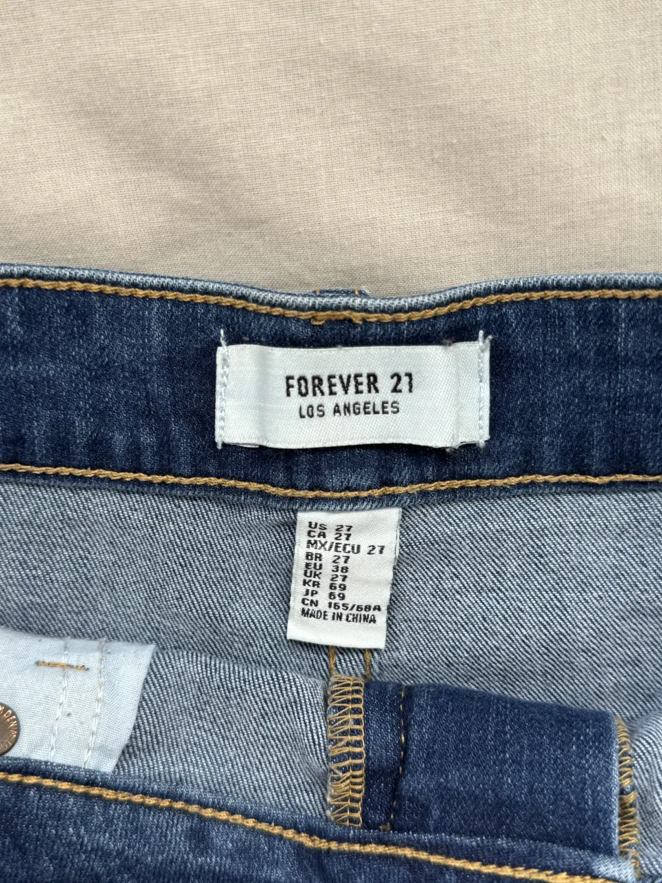 Short Forever 21 - Vista 3