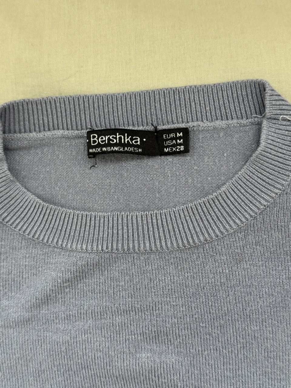 Buzo Bershka miniatura 2