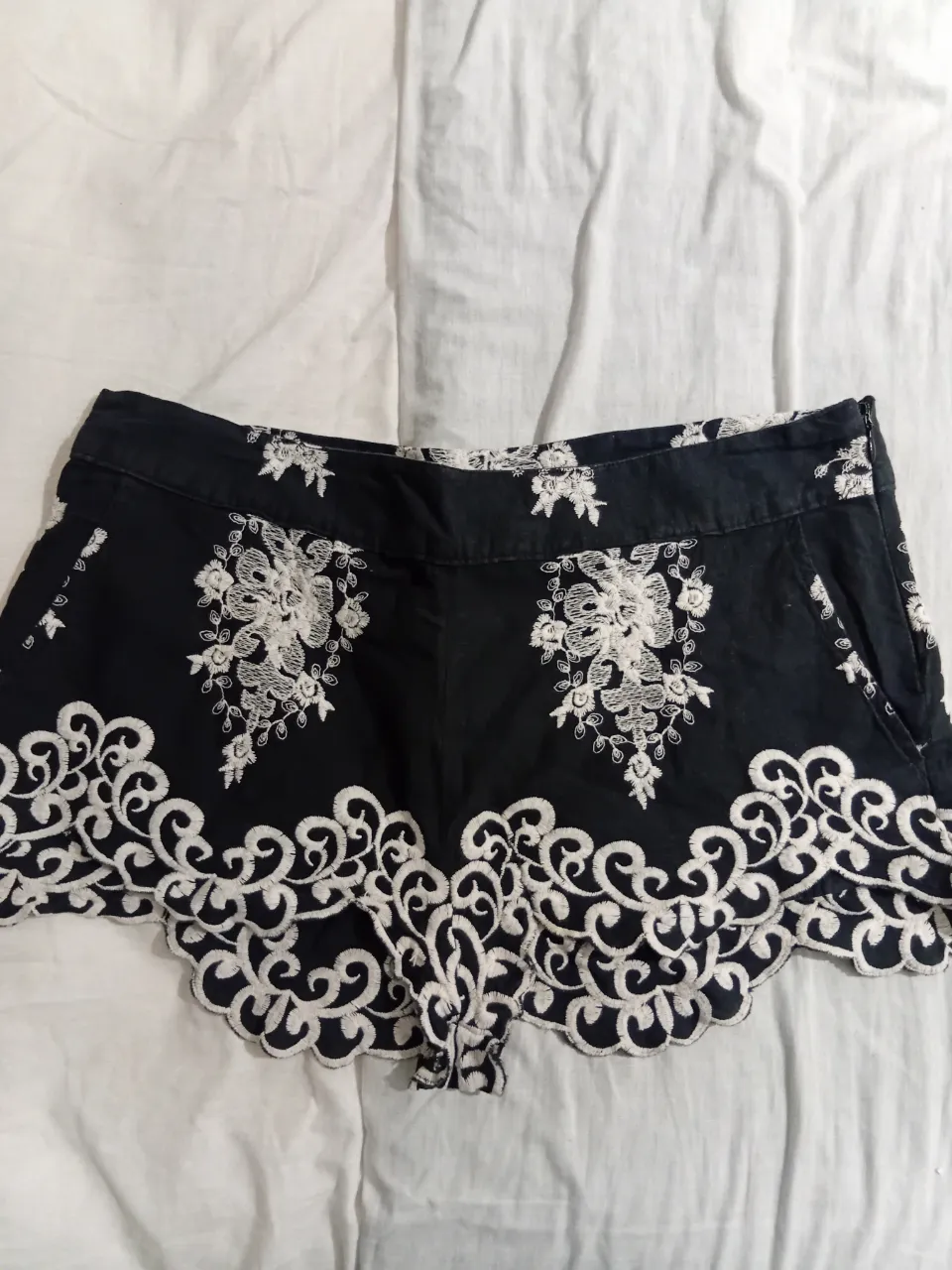 Short Legacy woman - imagen 1