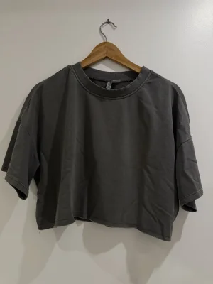 H&M
