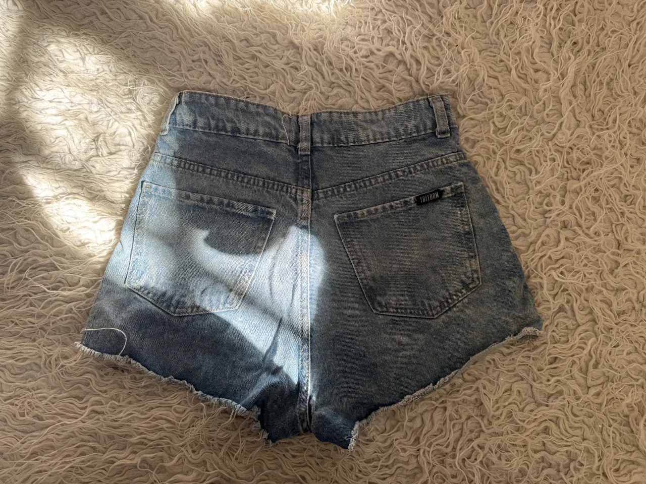 Short Fredoom - imagen 2