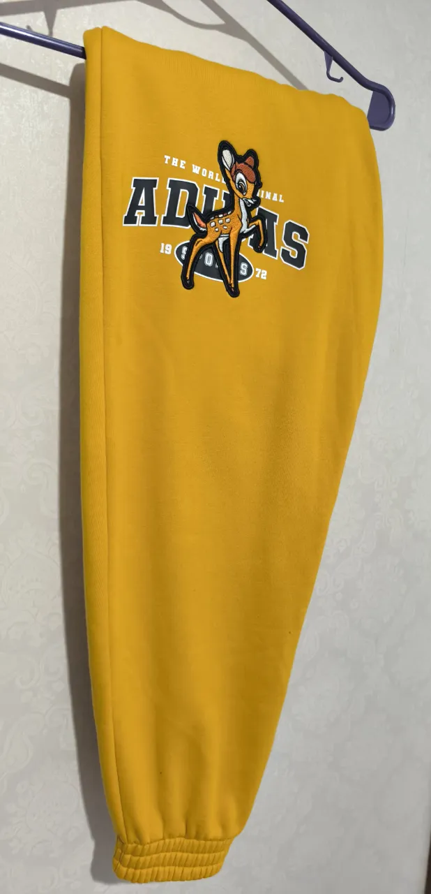 Pantalón adidas - imagen 1