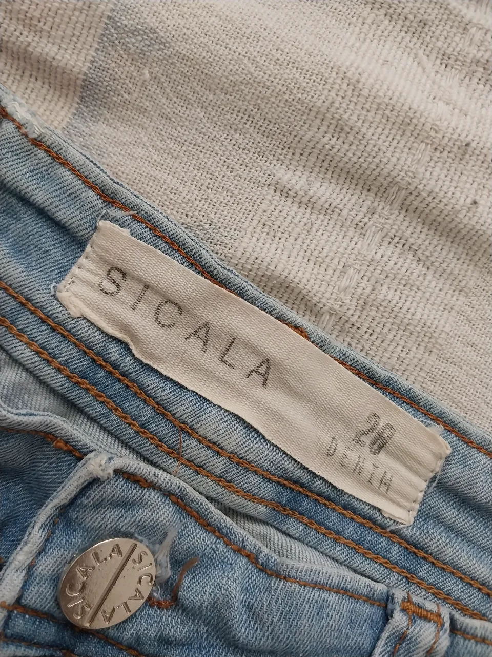 Short Sicala - imagen 1