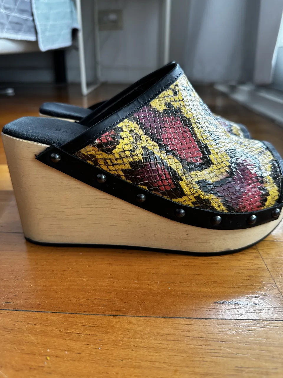 Zuecos Sarkany - imagen 3