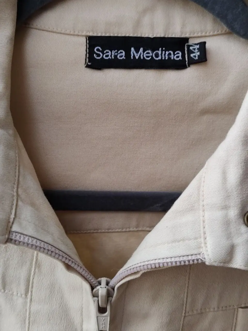 Campera Sara medina - imagen 3