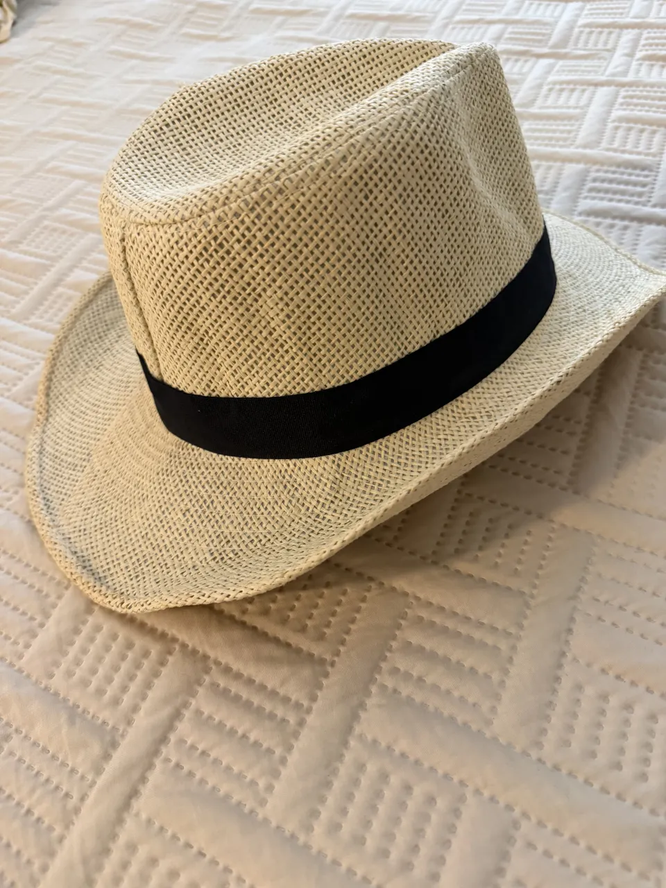 Sombrero A ≠ - imagen 2