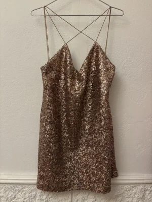 Zara Basic
