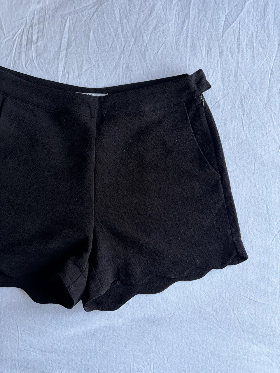 Short A.a.a - Vista 2