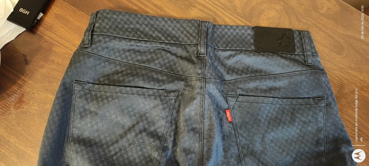 Pantalón Levi's miniatura 7