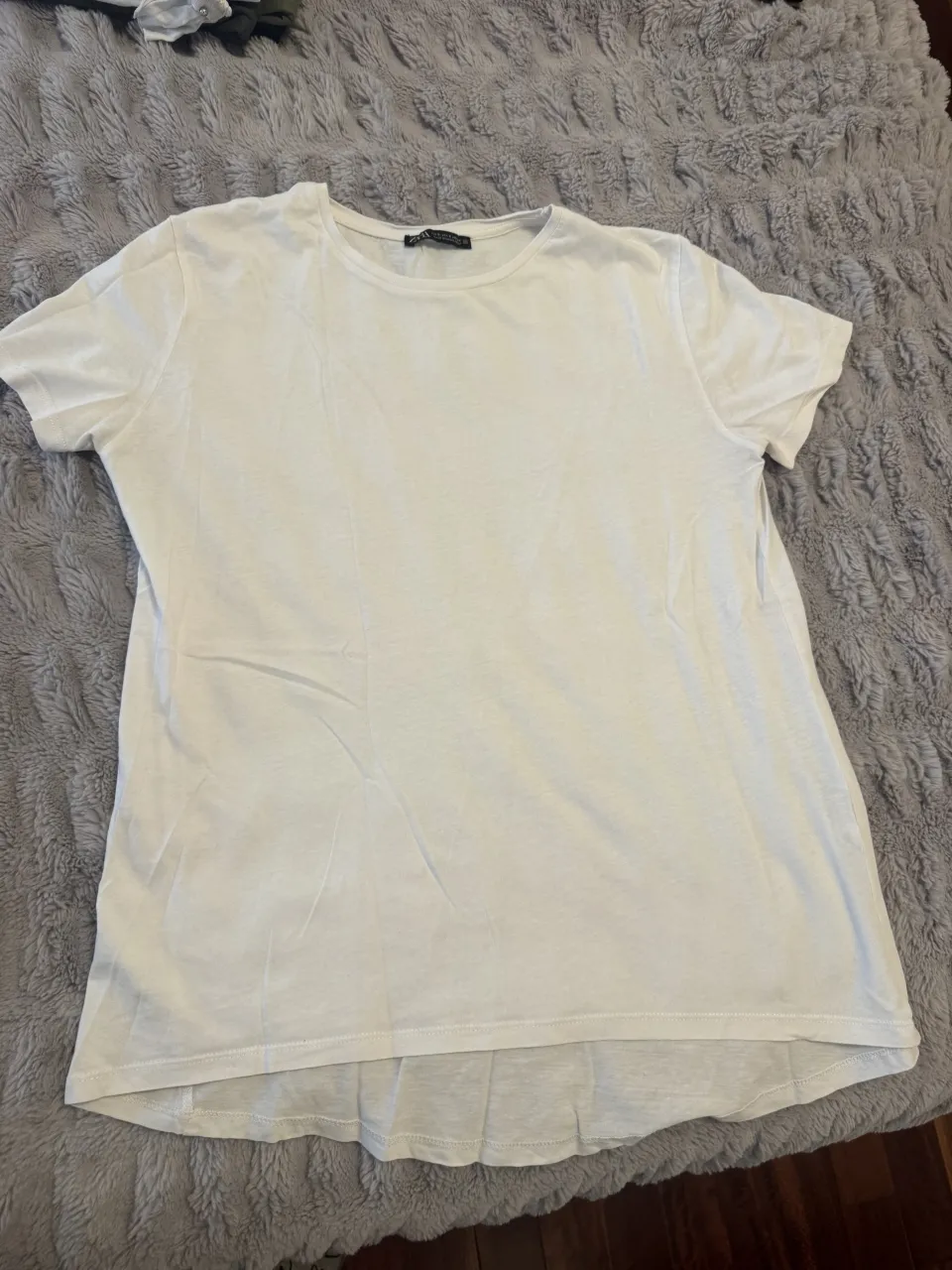 Remera Zara - Vista 3