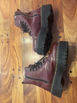 Dr. Martens