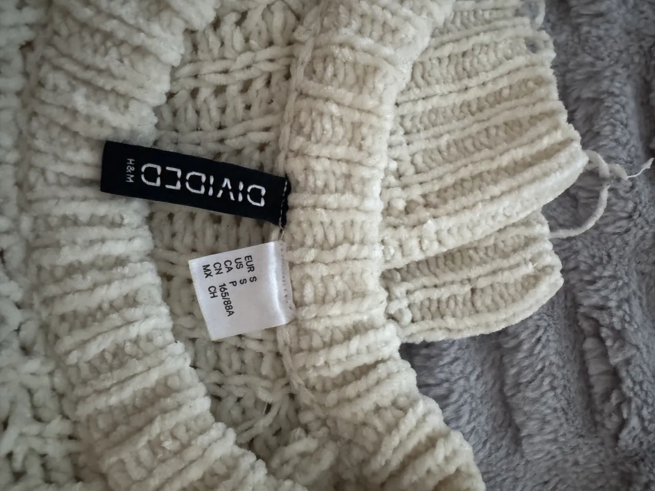 Sweater Divided - imagen 2