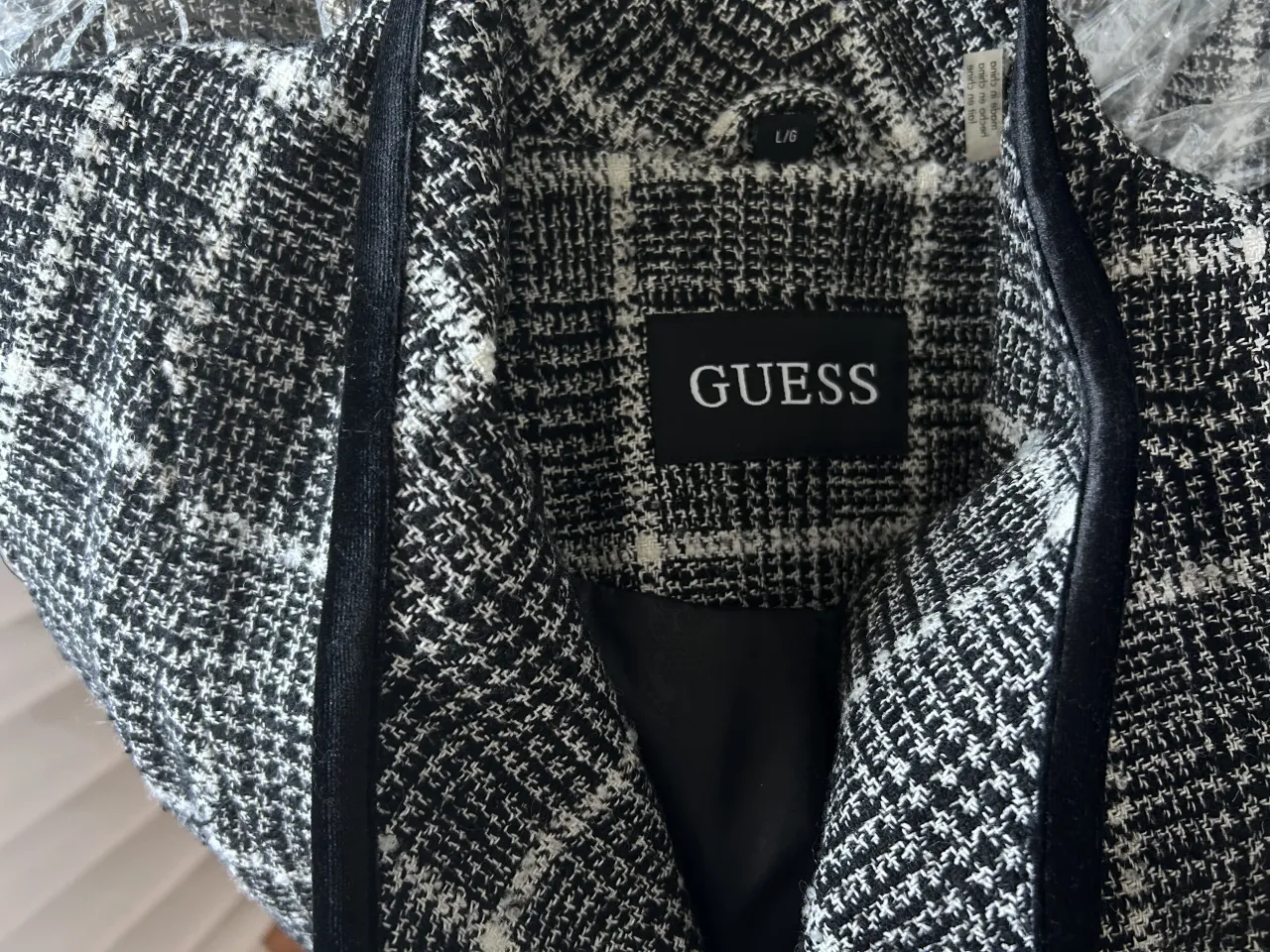 Tapado GUESS - imagen 4