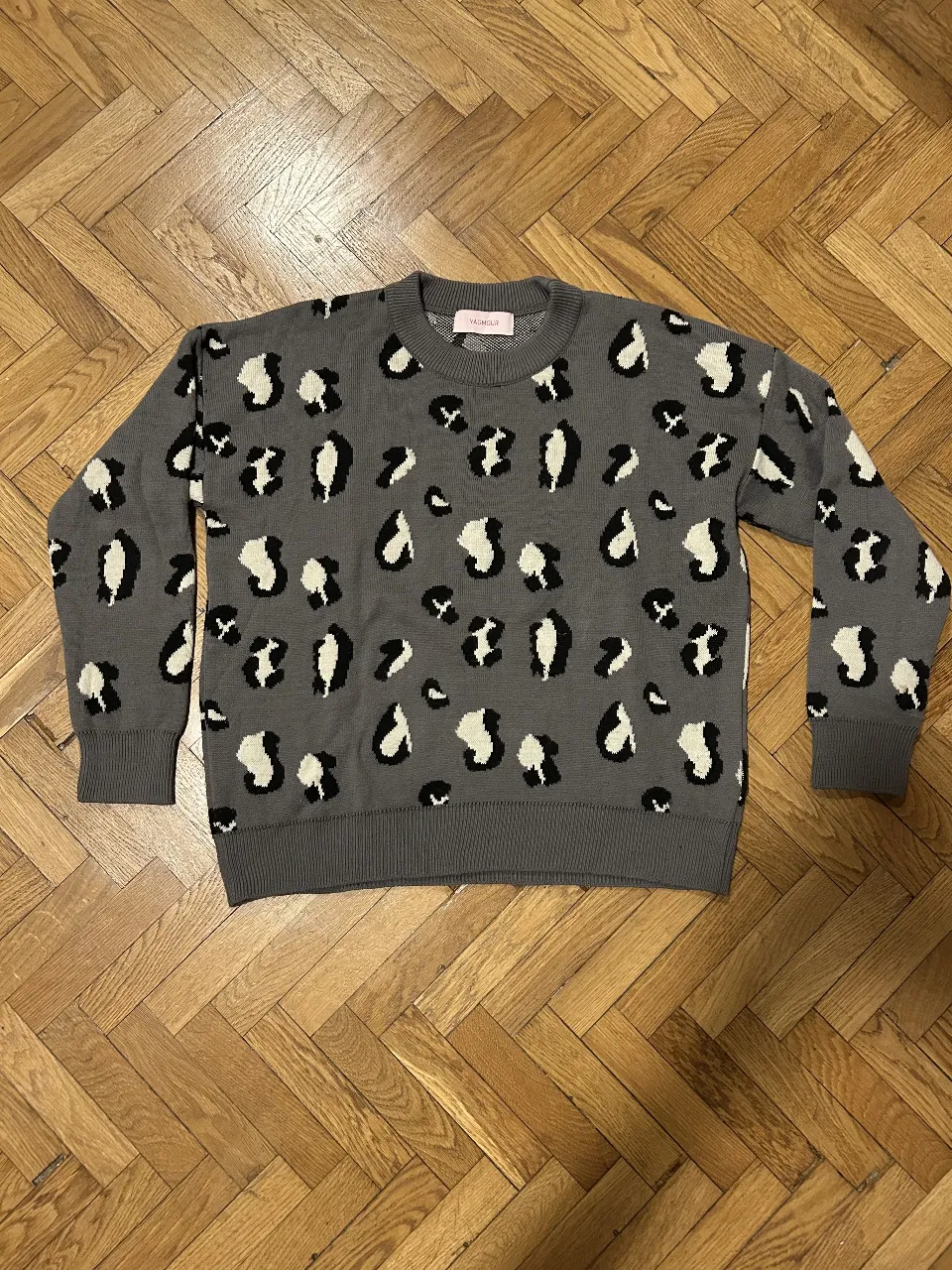 Sweater Yagmour - imagen 1
