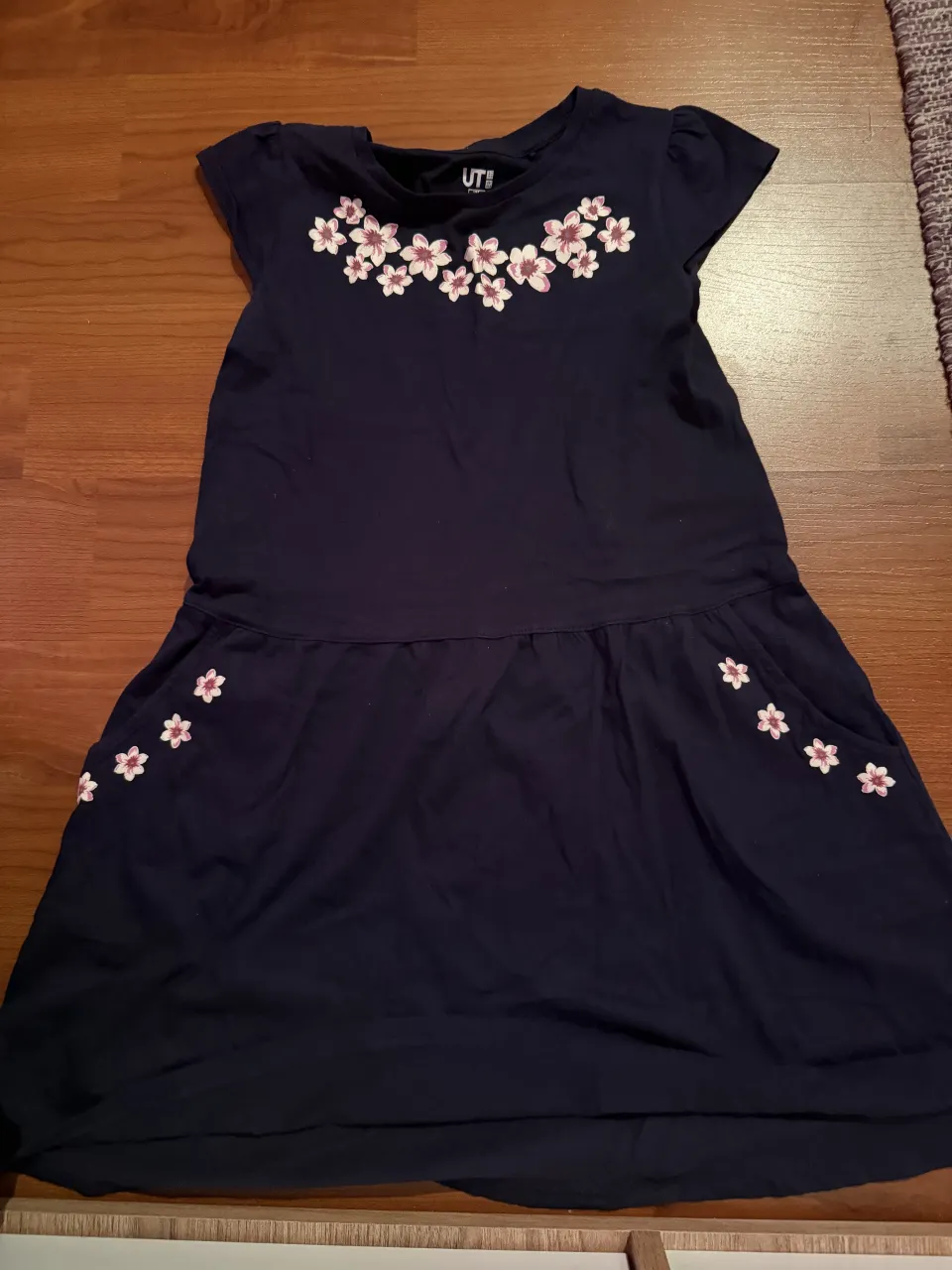 Vestido corto UT - imagen 1