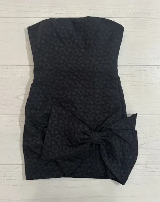 BCBGMAXAZRIA