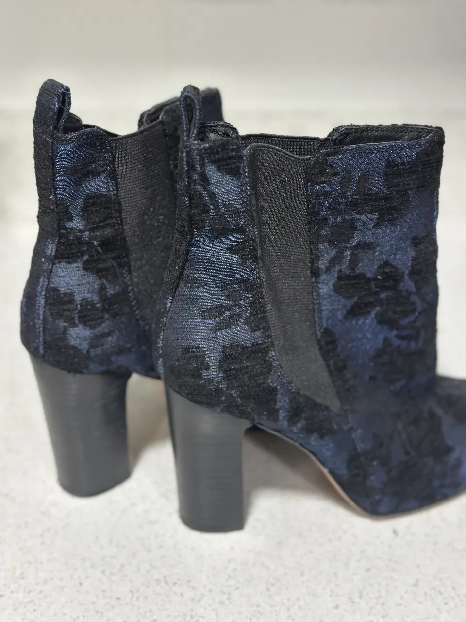 Botines Vince Camuto - imagen 3