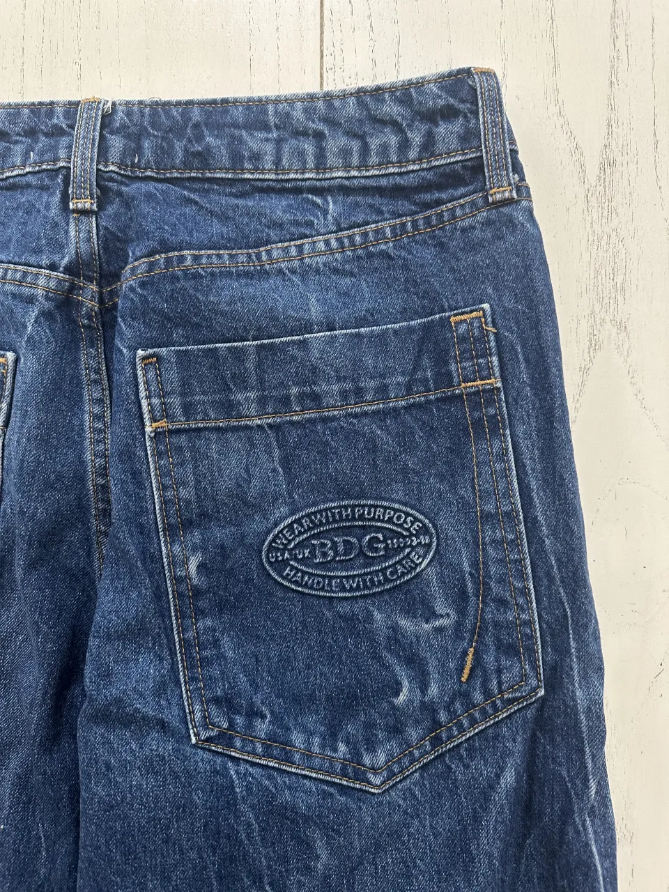 Jean BDG miniatura 4