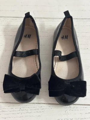H&M